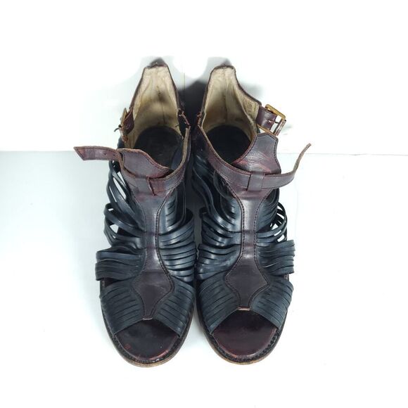 FREEBIRD BY STEVEN Women's Arrow US9 Black Distressed Leather Strappy Sandals - Picture 4 of 16